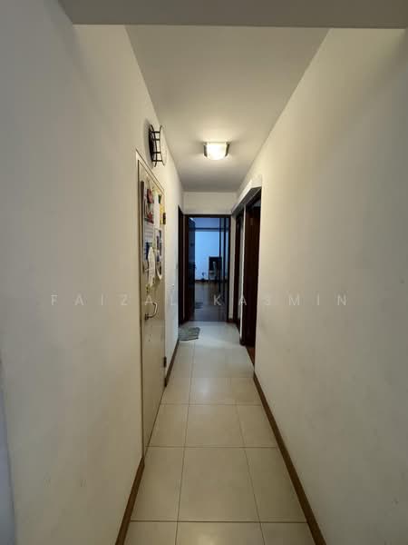 302B Punggol Place, 302B Punggol Place, 3 Bedrooms, 1,001 sqft, HDB Flat For Sale, by Faizal Kasmin, 500215623 - Corridor - PropertyGuru.com.sg