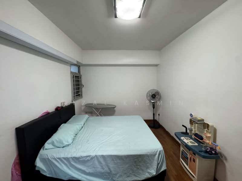 302B Punggol Place, 302B Punggol Place, 3 Bedrooms, 1,001 sqft, HDB Flat For Sale, by Faizal Kasmin, 500215623 - Bedroom - PropertyGuru.com.sg