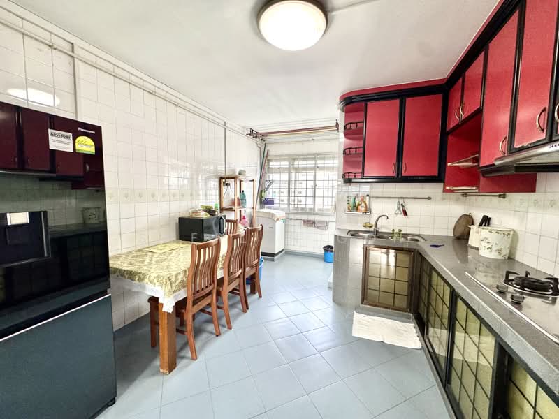 635 Pasir Ris Drive 1, 635 Pasir Ris Drive 1, 3 Bedrooms, 1,119 sqft, HDB Flat For Sale, by Sherlyn Goh, 500215634 - Kitchen - PropertyGuru.com.sg