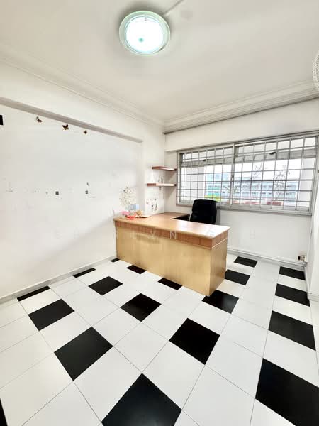 635 Pasir Ris Drive 1, 635 Pasir Ris Drive 1, 3 Bedrooms, 1,119 sqft, HDB Flat For Sale, by Sherlyn Goh, 500215634 - Study - PropertyGuru.com.sg