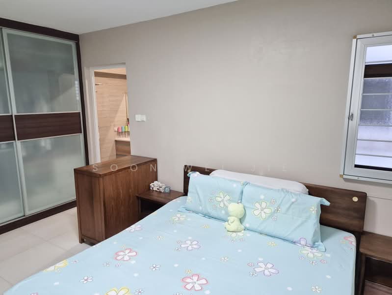 202A Compassvale Drive, 202A Compassvale Drive, 3 Bedrooms, 1,399 sqft, HDB Flat For Sale, by Soon Wei Jie, 500215636 - Bedroom - PropertyGuru.com.sg