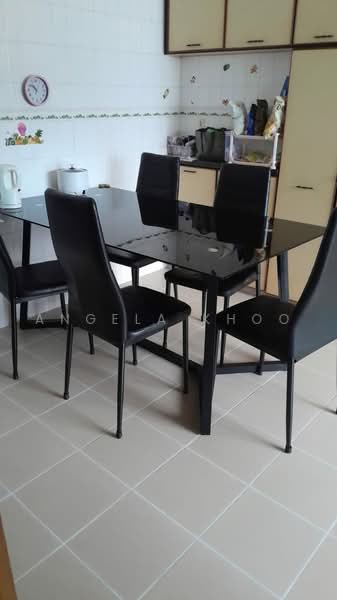 402 Fajar Road, 402 Fajar Road, 3 Bedrooms, 1,108 sqft, HDB Flat For Sale, by Angela Khoo, 500215643 - Kitchen - PropertyGuru.com.sg