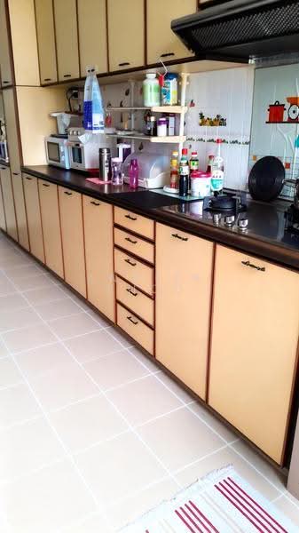 402 Fajar Road, 402 Fajar Road, Dairy Farm / Bukit Panjang / Choa Chu Kang, 3 Bedrooms, 1,108 sqft, HDB Flat For Sale, by Angela Khoo, 500215643 - Kitchen - PropertyGuru.com.sg