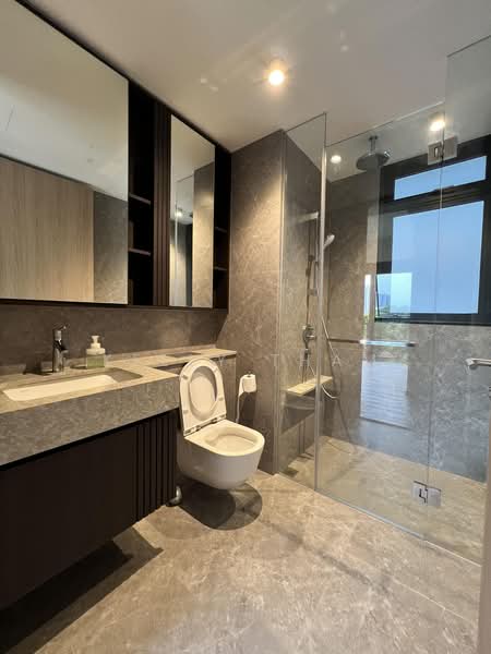 KI Residences At Brookvale, 14 Brookvale Drive, 3 Bedrooms, 861 sqft, Condominium For Sale, by Kelly Tham, 500215644 - Master Bathroom - PropertyGuru.com.sg