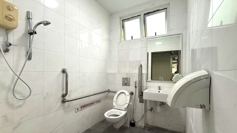 Shophouse for rent on Level 1 along Outram Road, , 976 sqft, Shop / Shophouse For Rent, by Frederick Ivan Tan, 500215646 - Bathroom - CommercialGuru.com.sg