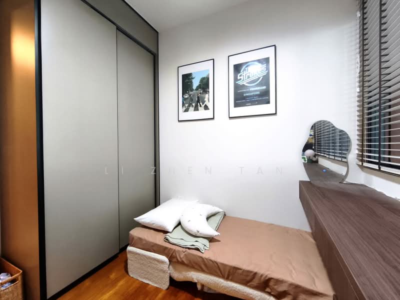 Stirling Residences, 21 Stirling Road, 2 Bedrooms, 635 sqft, Condominium For Sale, by Li Zhen Tan, 500215649 - Bedroom - PropertyGuru.com.sg