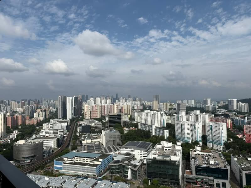 Stirling Residences, 21 Stirling Road, 2 Bedrooms, 635 sqft, Condominium For Sale, by Li Zhen Tan, 500215649 - Exterior - PropertyGuru.com.sg