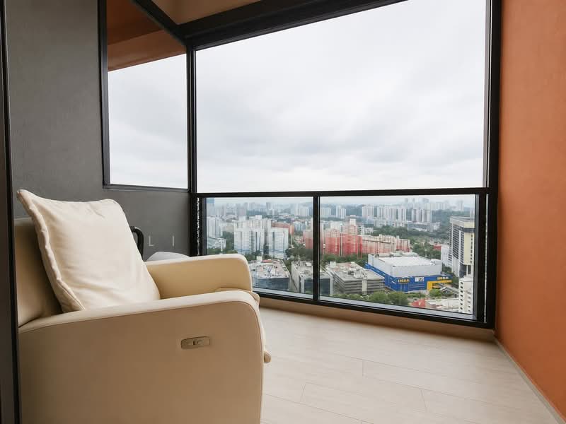 Stirling Residences, 21 Stirling Road, 2 Bedrooms, 635 sqft, Condominium For Sale, by Li Zhen Tan, 500215649 - Balcony - PropertyGuru.com.sg