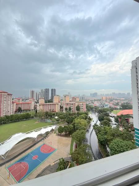 231 Bishan Street 23, 231 Bishan Street 23, 4 Bedrooms, 1,593 sqft, HDB Flat For Sale, by Melina Yap, 500215659 - Unblocked view from the house - PropertyGuru.com.sg