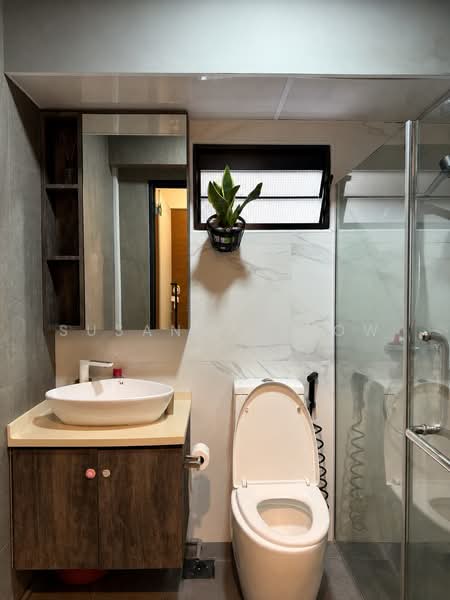 274A Compassvale Bow, 274A Compassvale Bow, 3 Bedrooms, 990 sqft, HDB Flat For Sale, by Susanna Yeow, 500215660 - Master Bathroom - PropertyGuru.com.sg