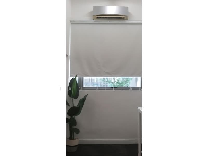 Northstar @ Amk, 7030 Ang Mo Kio Avenue 5, 538 sqft, Light Industrial (B1) For Sale, by Tan Jilian, 500215662 - Window blinds - CommercialGuru.com.sg