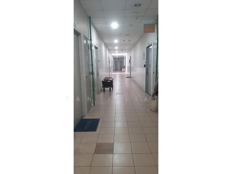 Northstar @ Amk, 7030 Ang Mo Kio Avenue 5, 538 sqft, Light Industrial (B1) For Sale, by Tan Jilian, 500215662 - Spacious common corridor - CommercialGuru.com.sg