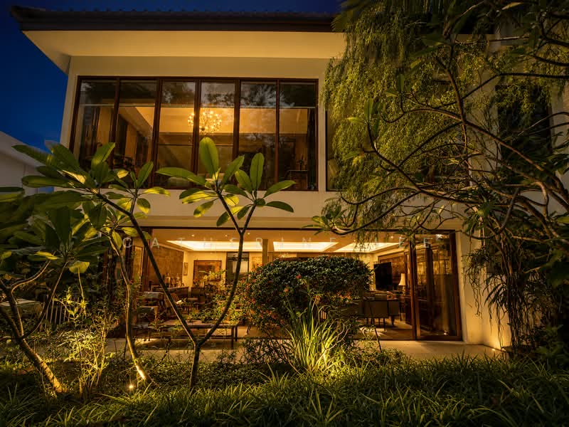 ★Eminence Landed★ Rare Gem @ Faber Hills Estate, 1km to Nan Hua Pri, Faber Hills Estate, Faber Heights, Faber Grove, Faber Walk, Faber Cres, Faber Drive, 4 Bedrooms, 3,677 sqft, Semi-Detached House For Sale, by Catherine Lee, 500215665 - Exterior - PropertyGuru.com.sg