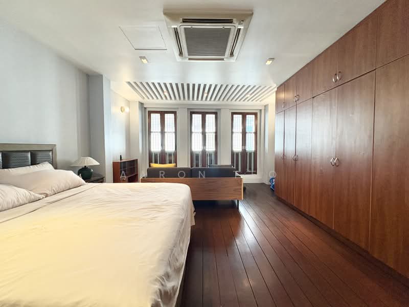 4 Spottiswoode Park Road, Spottiswoode Park Road, 2 Bedrooms, 2,000 sqft, Shophouse For Rent, by Aaron Teo, 500215666 - Bedroom - PropertyGuru.com.sg