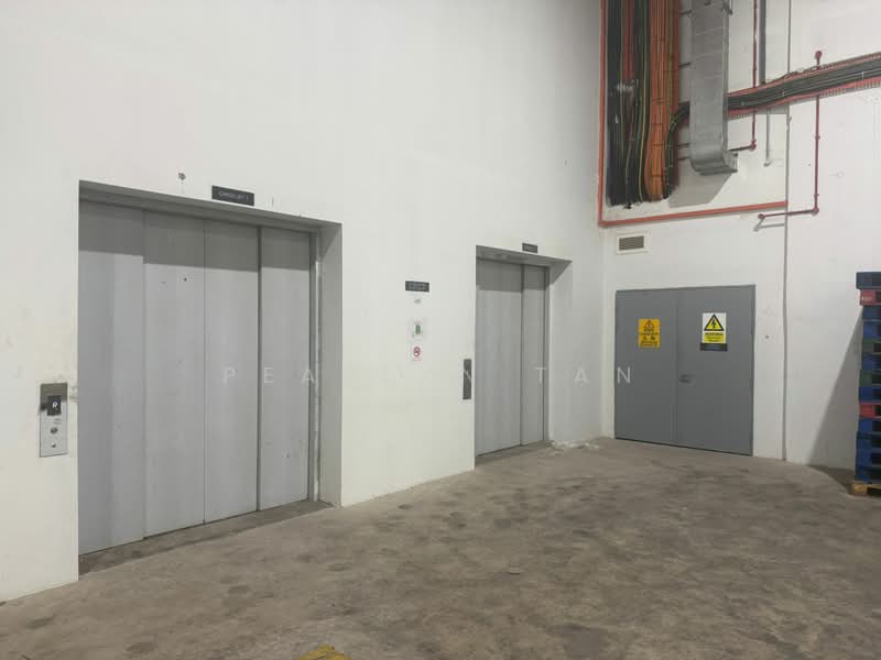 Jalan Terusan, Jalan Terusan, 4,500 sqft, Factory / Workshop (B2) For Rent, by Pearlyn Tan, 500215677 - Interior - CommercialGuru.com.sg