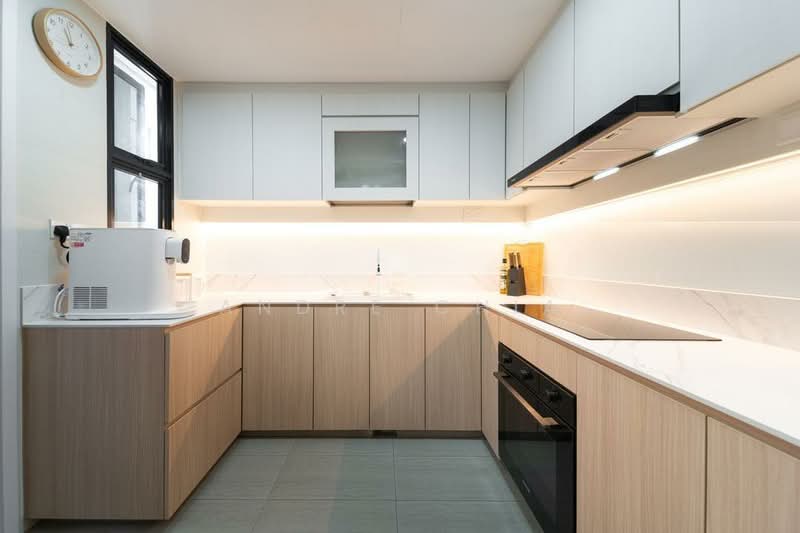 East Galleria, 19 Sea Avenue, 2 Bedrooms, 915 sqft, Apartment For Sale, by Andre Chia, 500215680 - Kitchen - PropertyGuru.com.sg