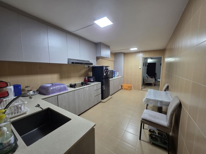 34 Marsiling Drive, 34 Marsiling Drive, 4 Bedrooms, 1,054 sqft, HDB Flat For Sale, by Dennis Mah, 500215682 - Kitchen - PropertyGuru.com.sg