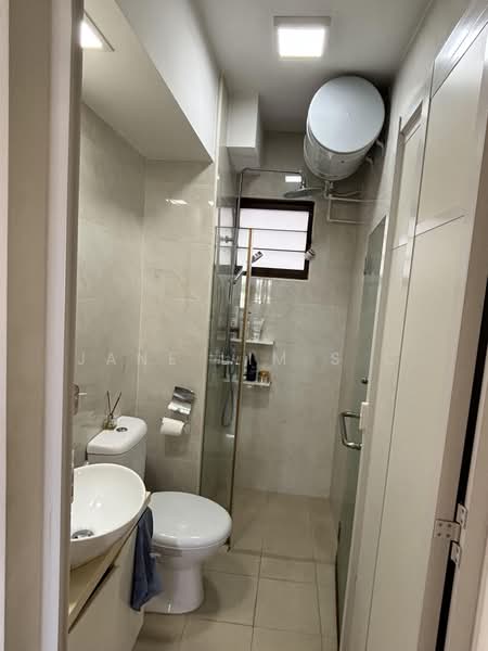 90 Tanglin Halt Road, 90 Tanglin Halt Road, 3 Bedrooms, 969 sqft, HDB Flat For Sale, by Jane Lim S C, 500215684 - Bathroom - PropertyGuru.com.sg