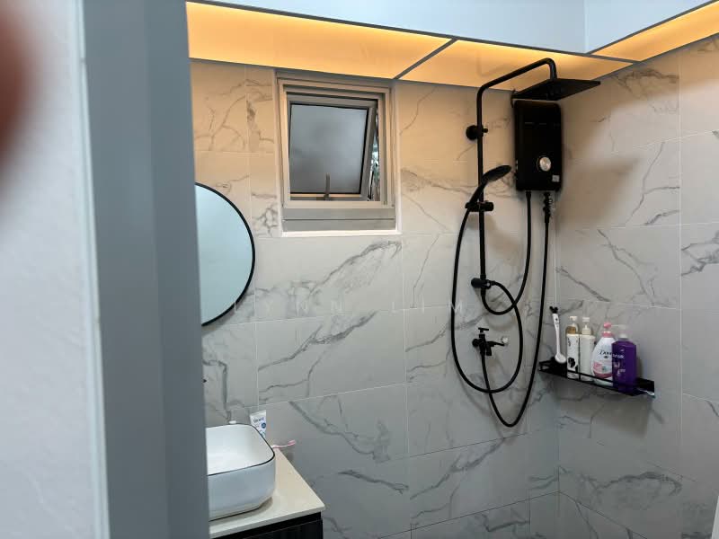162C Rivervale Crescent, 162C Rivervale Crescent, 3 Bedrooms, 1,001 sqft, HDB Flat For Sale, by Lynn Lim, 500215685 - Bathroom - PropertyGuru.com.sg