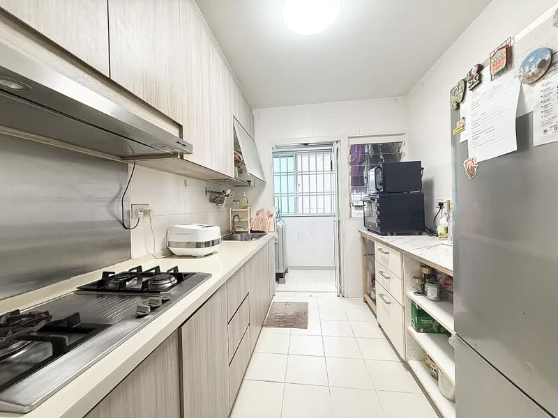 663B Punggol Drive, 663B Punggol Drive, 3 Bedrooms, 969 sqft, HDB Flat For Sale, by Eleanor Lin, 500215690 - Kitchen - PropertyGuru.com.sg