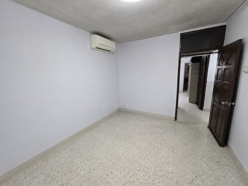 319 Ang Mo Kio Avenue 1, 319 Ang Mo Kio Avenue 1, 2 Bedrooms, 786 sqft, HDB Flat For Sale, by Johnny Poh, 500215703 - Interior - PropertyGuru.com.sg