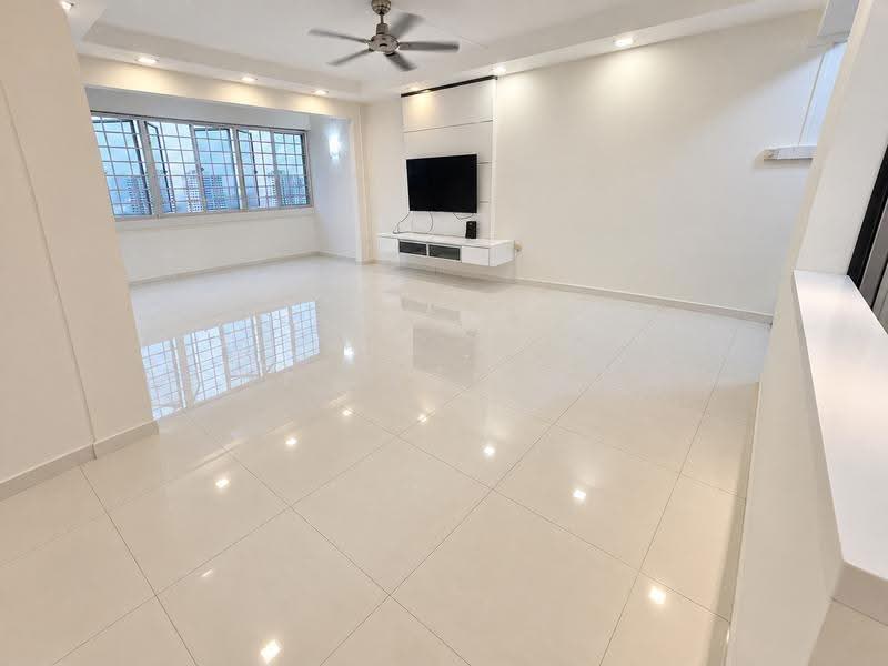 430 Ang Mo Kio Avenue 3, 430 Ang Mo Kio Avenue 3, Ang Mo Kio / Bishan / Thomson, 3 Bedrooms, 1,280 sqft, HDB Flat For Rent, by Amy Zeng 房姐姐, 500215717 - Living Room - PropertyGuru.com.sg