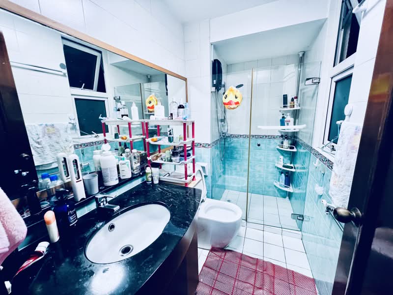 The Floravale Condo, 238 Westwood Avenue, Room Rental, 150 sqft, Executive Condominium For Rent, by Kar Loon Choong, 500215725 - Bathroom - PropertyGuru.com.sg