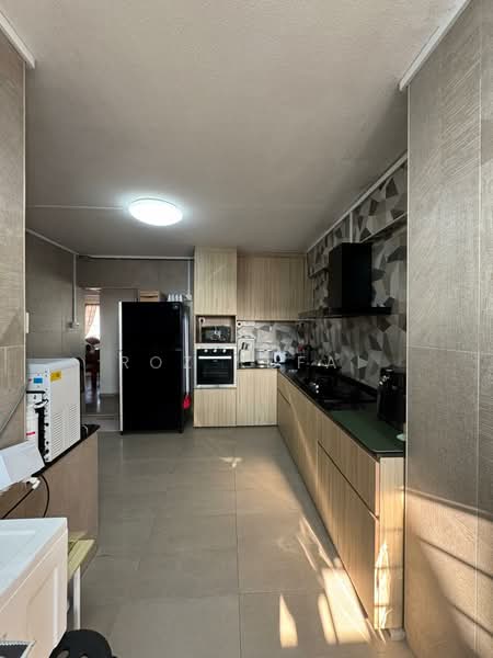 409 Choa Chu Kang Avenue 3, 409 Choa Chu Kang Avenue 3, Room Rental, 45 sqft, HDB Flat For Rent, by Roz Rufai, 500215739 - Kitchen - PropertyGuru.com.sg