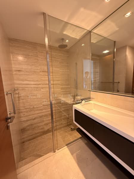 Altez, 16 Enggor Street, 2 Bedrooms, 1,109 sqft, Condominium For Sale, by Tan Ming Jie Darius, 500215742 - Bathroom - PropertyGuru.com.sg
