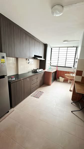 303 Serangoon Avenue 2, 303 Serangoon Avenue 2, 2 Bedrooms, 700 sqft, HDB Flat For Rent, by Jenny Tan, 500215743 - Kitchen - PropertyGuru.com.sg
