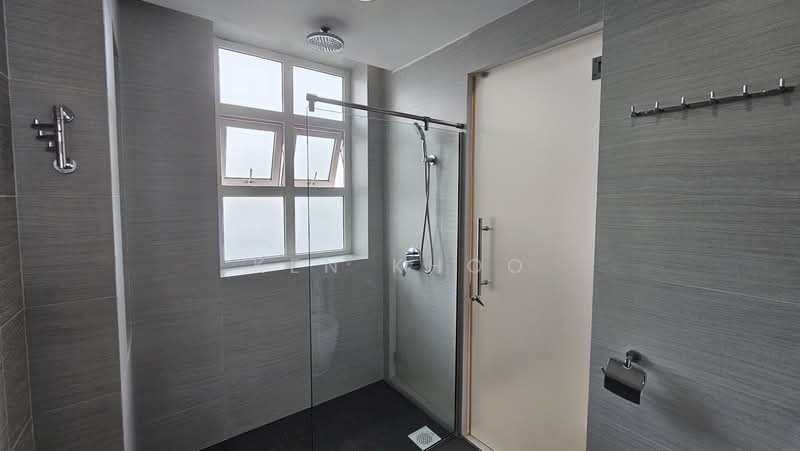 Summerhill, 50 Hume Avenue, 3 Bedrooms, 1,259 sqft, Condominium For Rent, by Ken Khoo, 500215774 - Bathroom - PropertyGuru.com.sg