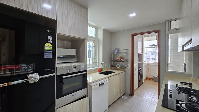 Summerhill, 50 Hume Avenue, 3 Bedrooms, 1,259 sqft, Condominium For Rent, by Ken Khoo, 500215774 - Kitchen - PropertyGuru.com.sg