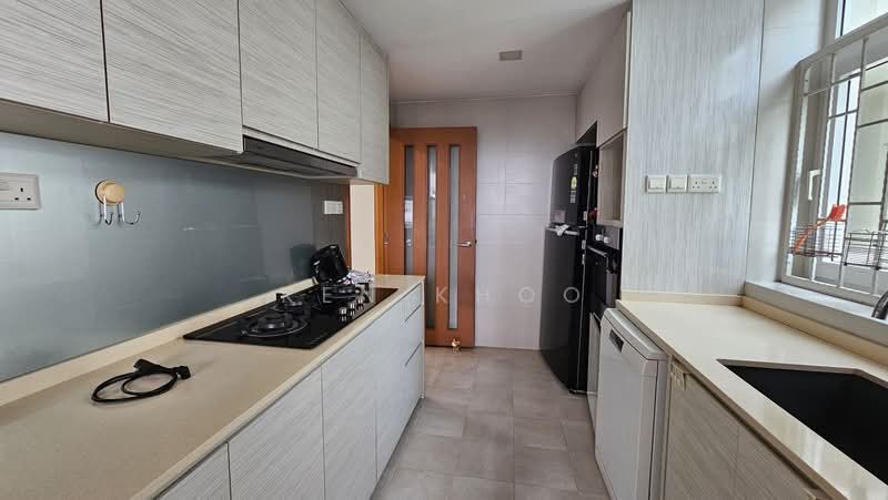 Summerhill, 50 Hume Avenue, 3 Bedrooms, 1,259 sqft, Condominium For Rent, by Ken Khoo, 500215774 - Kitchen - PropertyGuru.com.sg