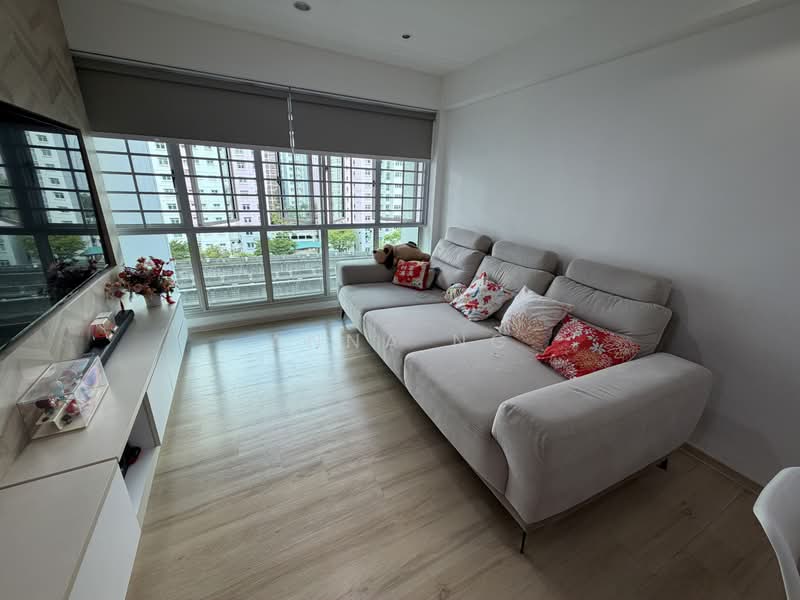 175A Punggol Field, 175A Punggol Field, 3 Bedrooms, 110 sqft, HDB Flat For Sale, by Anna Ng, 500215785 - Living Room - PropertyGuru.com.sg