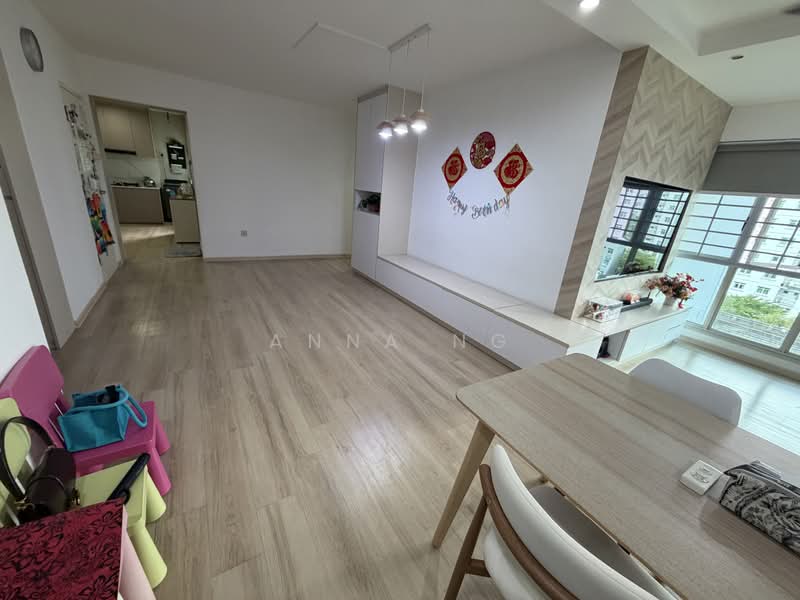 175A Punggol Field, 175A Punggol Field, 3 Bedrooms, 110 sqft, HDB Flat For Sale, by Anna Ng, 500215785 - Living Room - PropertyGuru.com.sg