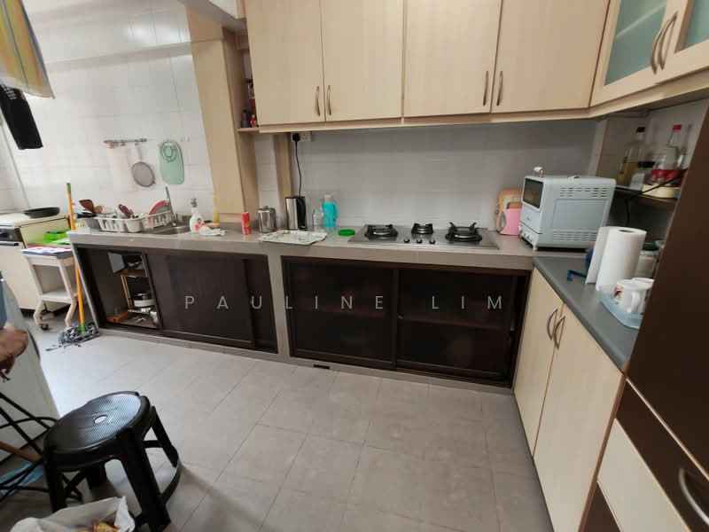 291C Bukit Batok Street 24, 291C Bukit Batok Street 24, 3 Bedrooms, 1,302 sqft, HDB Flat For Sale, by Pauline Lim, 500215788 - Kitchen - PropertyGuru.com.sg