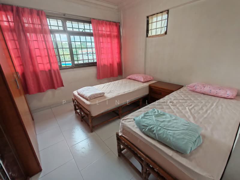 291C Bukit Batok Street 24, 291C Bukit Batok Street 24, 3 Bedrooms, 1,302 sqft, HDB Flat For Sale, by Pauline Lim, 500215788 - Bedroom - PropertyGuru.com.sg