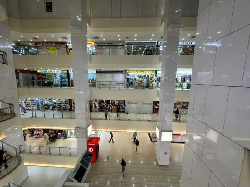 Lucky Plaza, , 1,184 sqft, Mall Shop For Rent, by Ssharon Loh, 500215794 - CommercialGuru.com.sg