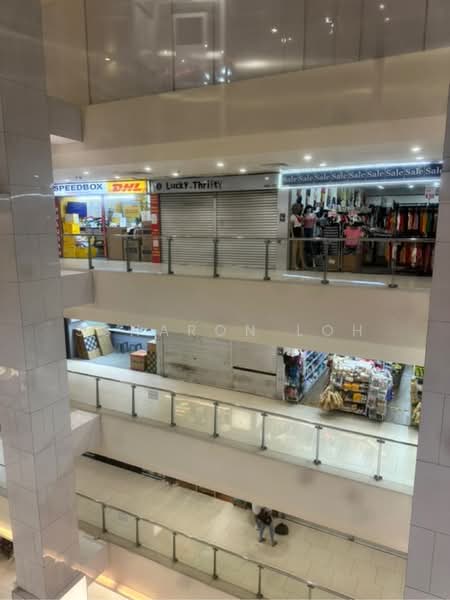 Lucky Plaza, , 1,184 sqft, Mall Shop For Rent, by Ssharon Loh, 500215794 - CommercialGuru.com.sg