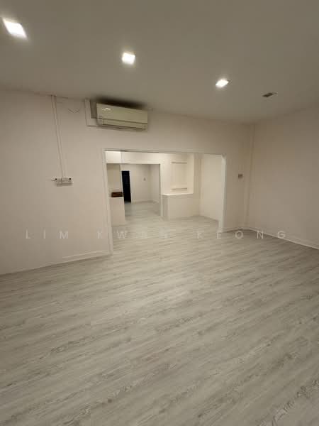 Goldhill Shopping Centre, 151 Thomson Road, 1,206 sqft, Other Retail For Rent, by Lim Kwan Keong, 500215804 - Interior - CommercialGuru.com.sg