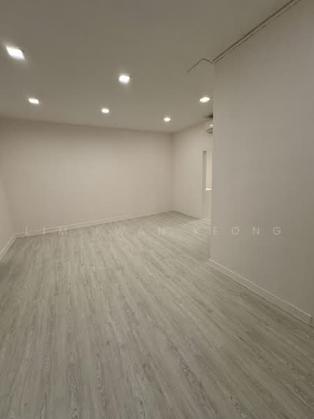 Goldhill Shopping Centre, 151 Thomson Road, 1,206 sqft, Other Retail For Rent, by Lim Kwan Keong, 500215804 - Interior - CommercialGuru.com.sg
