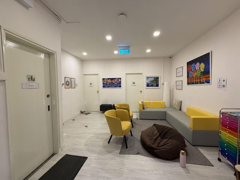 Goldhill Shopping Centre, 151 Thomson Road, 1,206 sqft, Other Retail For Rent, by Lim Kwan Keong, 500215804 - Interior - CommercialGuru.com.sg