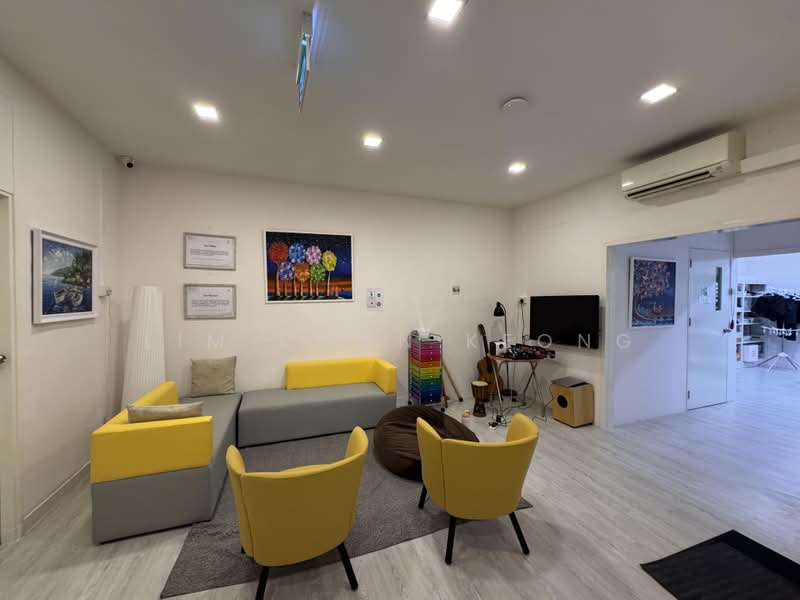 Goldhill Shopping Centre, 151 Thomson Road, 1,206 sqft, Other Retail For Rent, by Lim Kwan Keong, 500215804 - Living Room - CommercialGuru.com.sg