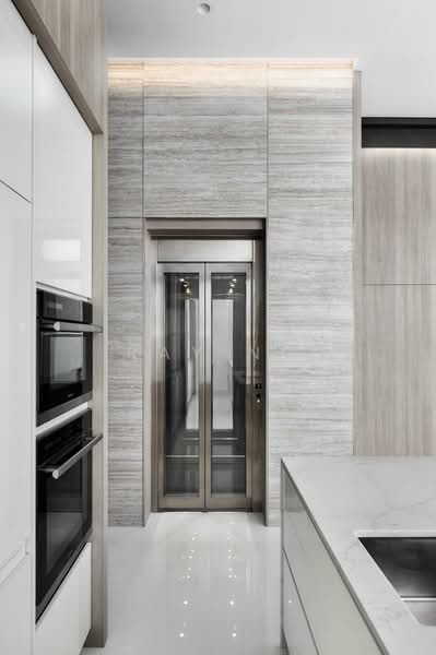 🏰 999-YR Semi-D @ Serangoon Garden | 2-Storey + Attic | Double-Volume Dining & Private Lift, , 7 Bedrooms, 4,107 sqft, Semi-Detached House For Sale, by Ray Ng, 500215806 - Kitchen - PropertyGuru.com.sg