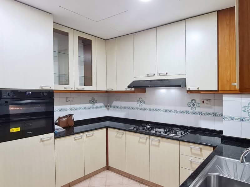 Fifth Avenue Condominium, 2 Fifth Avenue, 4 Bedrooms, 2,433 sqft, Condominium For Rent, by Brian Koh, 500215835 - Kitchen - PropertyGuru.com.sg