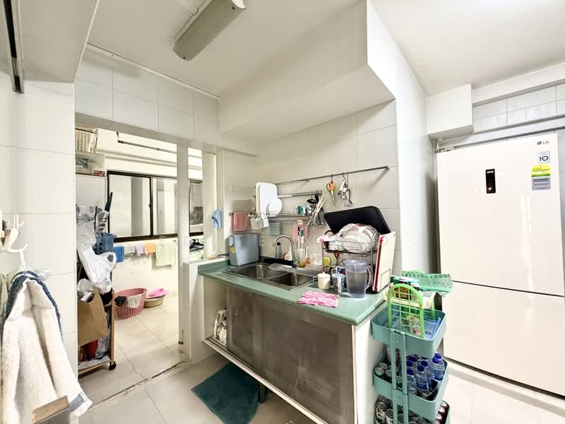 289D Bukit Batok Street 25, 289D Bukit Batok Street 25, 4 Bedrooms, 1,776 sqft, HDB Flat For Sale, by Eddie Xiao, 500215841 - Kitchen - PropertyGuru.com.sg
