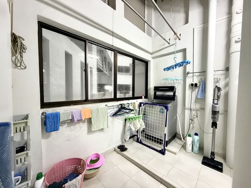 289D Bukit Batok Street 25, 289D Bukit Batok Street 25, 4 Bedrooms, 1,776 sqft, HDB Flat For Sale, by Eddie Xiao, 500215841 - Yard - PropertyGuru.com.sg