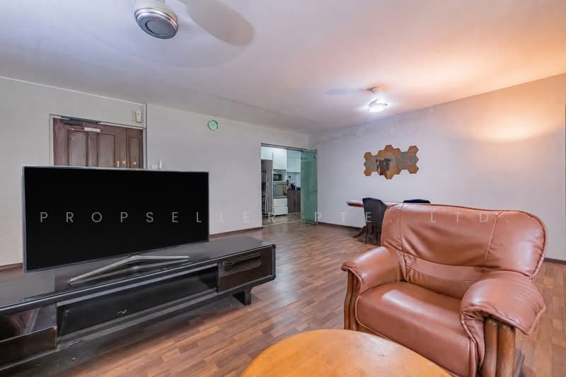273A Jurong West Avenue 3, 273A Jurong West Avenue 3, 3 Bedrooms, 1,195 sqft, HDB Flat For Sale, by KOH YONG JIAN, 500215843 - Living Room - PropertyGuru.com.sg