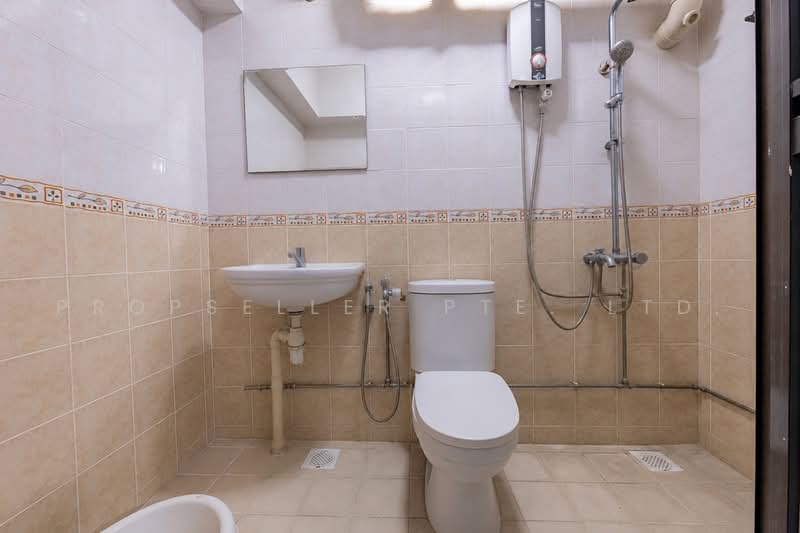 273A Jurong West Avenue 3, 273A Jurong West Avenue 3, 3 Bedrooms, 1,195 sqft, HDB Flat For Sale, by KOH YONG JIAN, 500215843 - Bathroom - PropertyGuru.com.sg