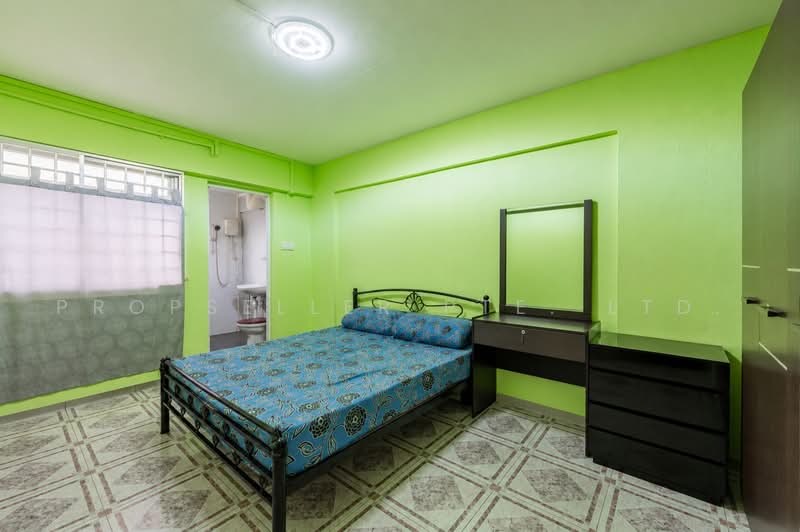 288 Yishun Avenue 6, 288 Yishun Avenue 6, 3 Bedrooms, 904 sqft, HDB Flat For Sale, by Gina Tow, 500215859 - Bedroom - PropertyGuru.com.sg